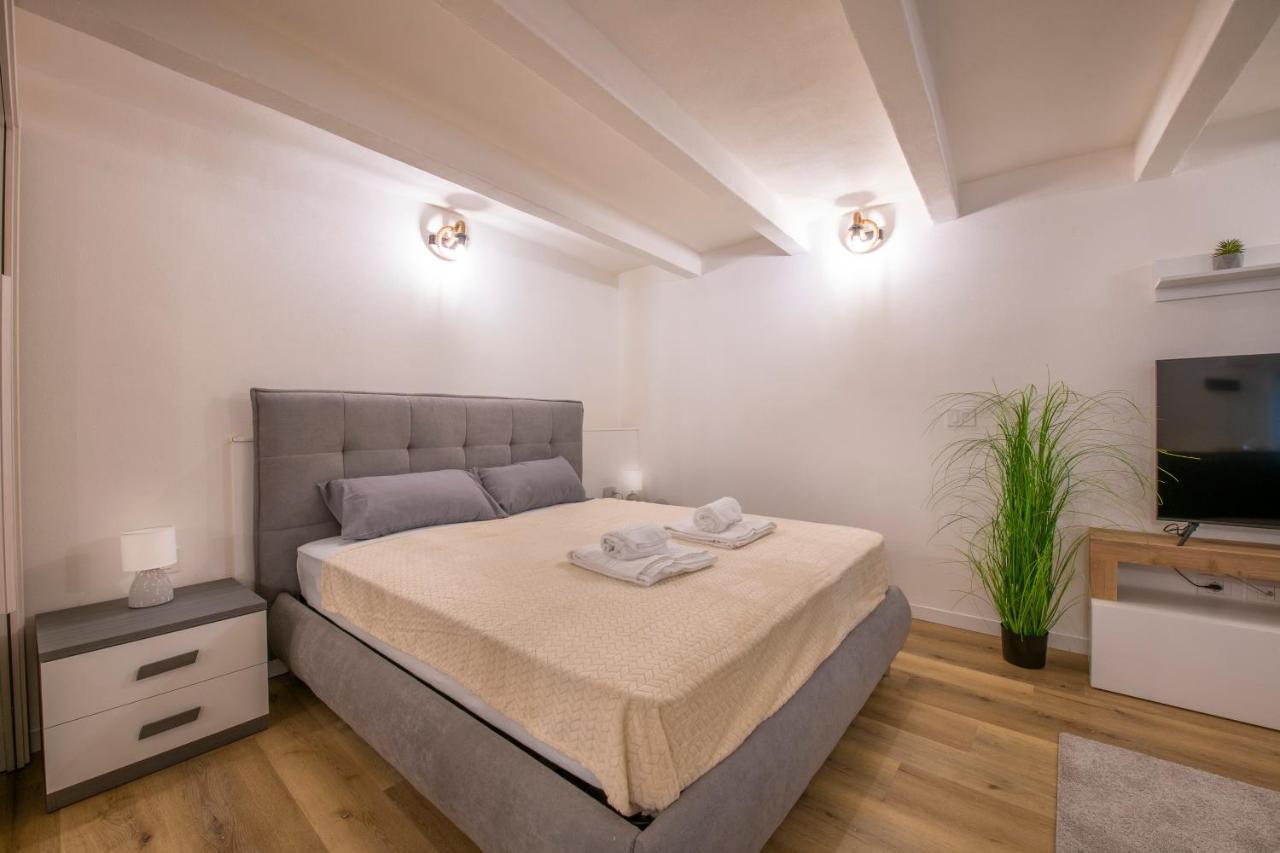 Ferienwohnung Borsarihouse Wifi & Smarttv Verona Exterior foto