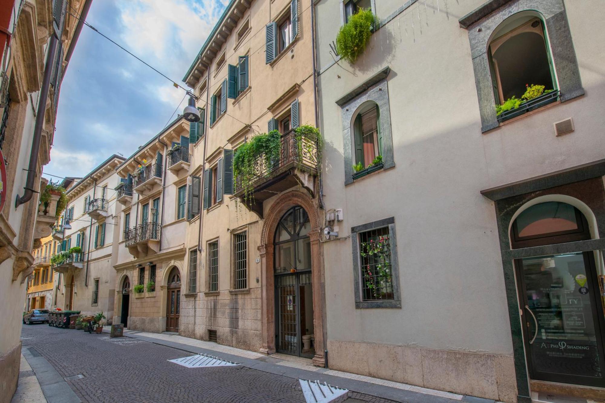 Ferienwohnung Borsarihouse Wifi & Smarttv Verona Exterior foto